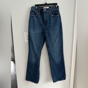 Abercrombie and Fitch 90’s Straight Ultra High Rise 25